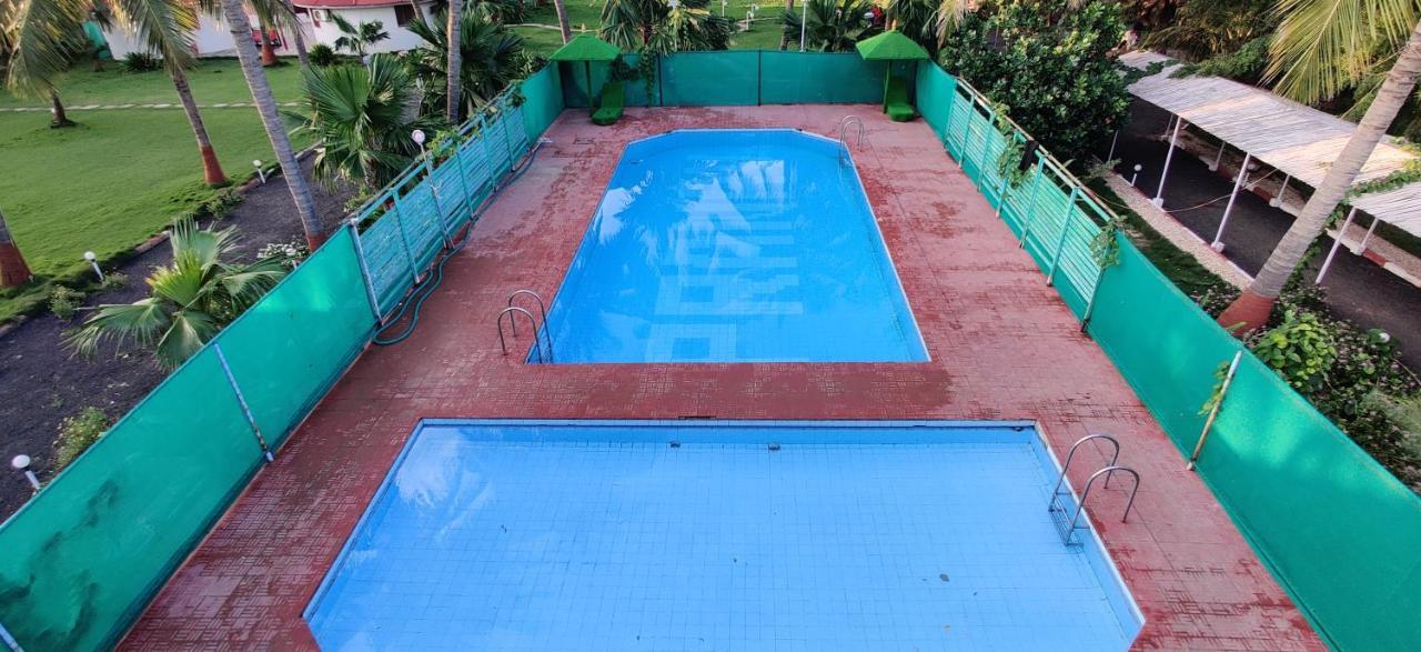 Stay Guru Resort Farm Villa Bhuj Exterior foto
